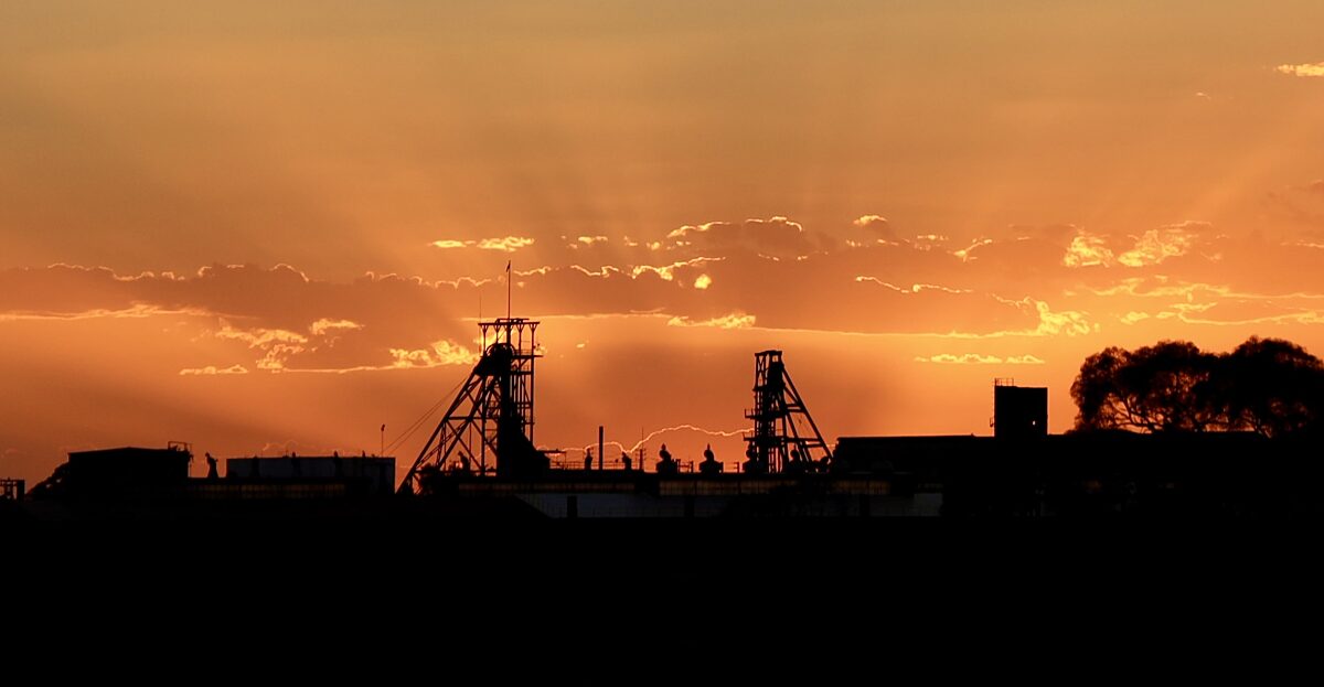 The Line of Lode Memorial overlooking Broken Hill at sunset