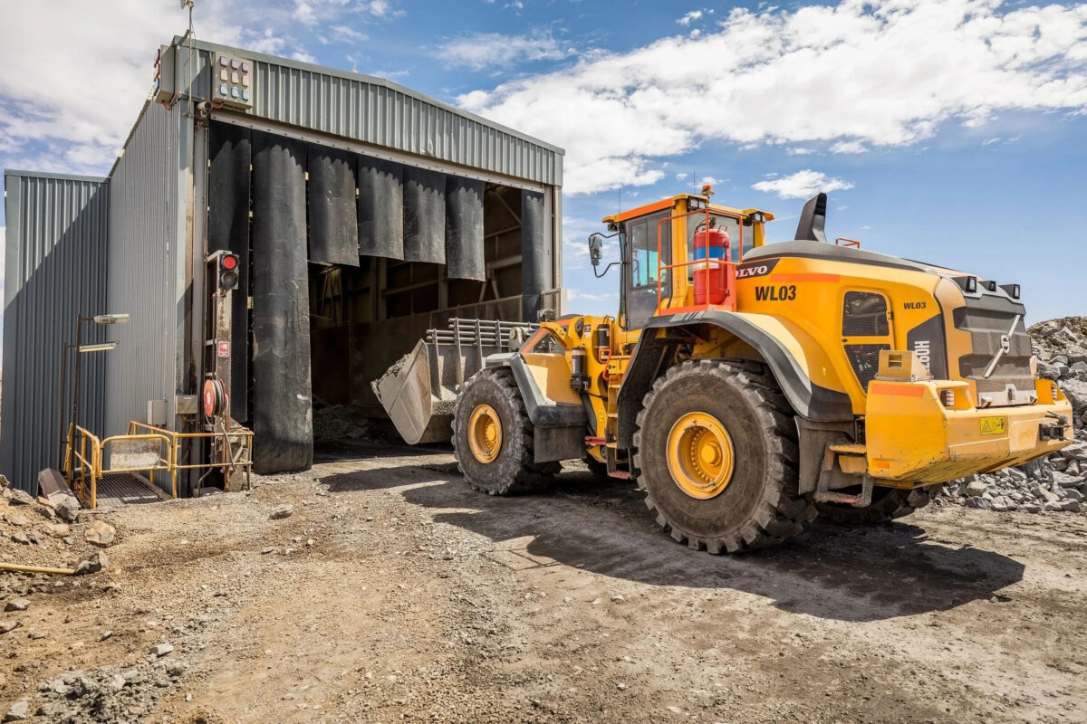 A front-end loader at the Rasp Mine in Broken Hill
