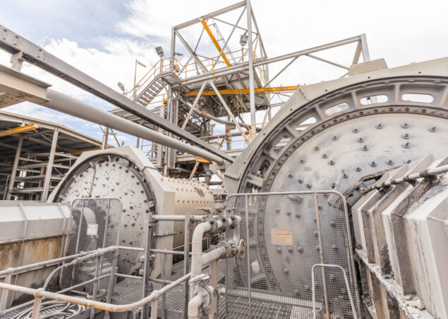 Mine processing machine